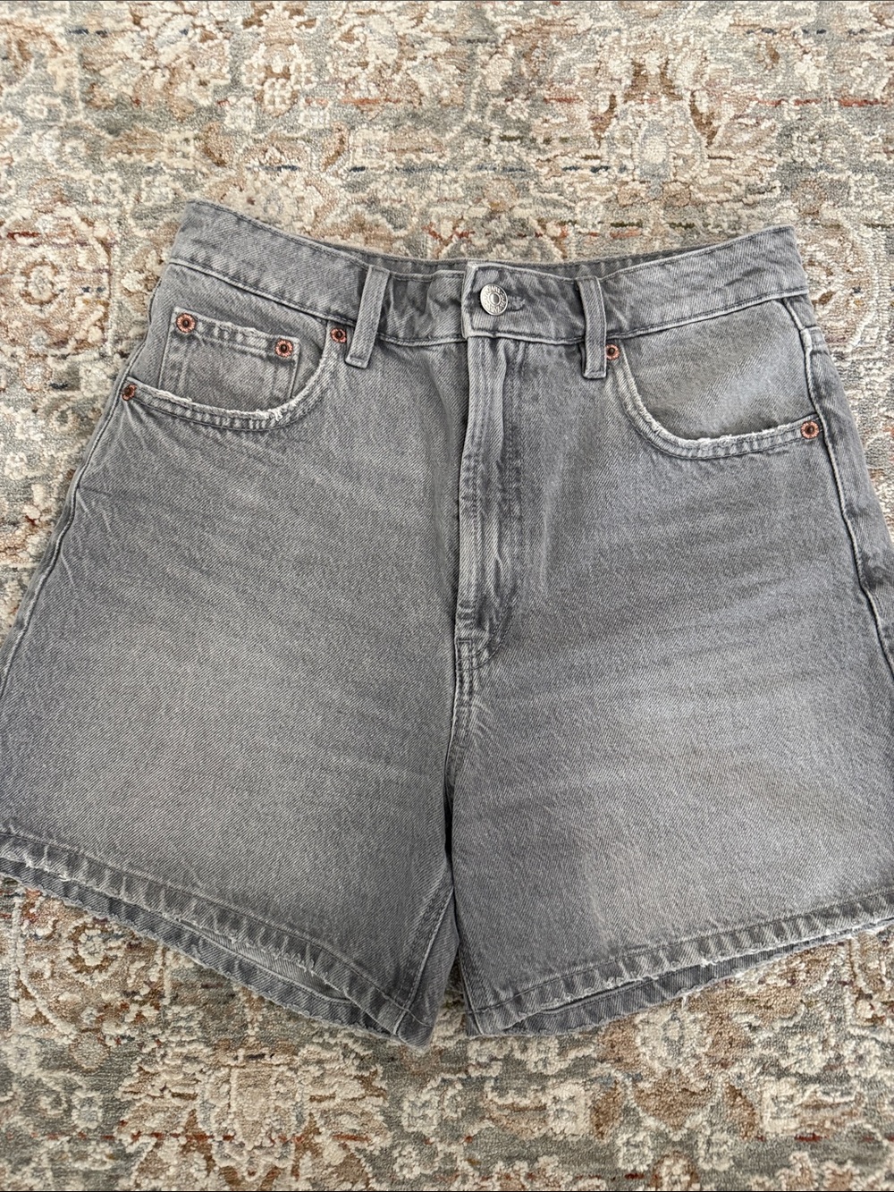 ZARA faded black gray denim shorts High-Waist jeans S 36 4 US